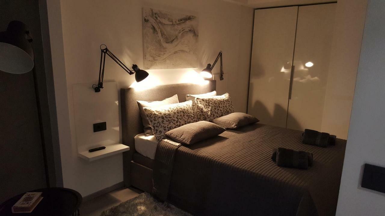 Apartman Vip, With Free Garage Parking Pula Exterior foto